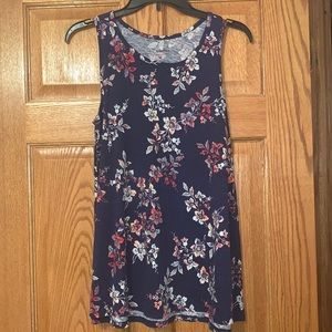 Sonoma Women’s Floral Tank Top Size Medium